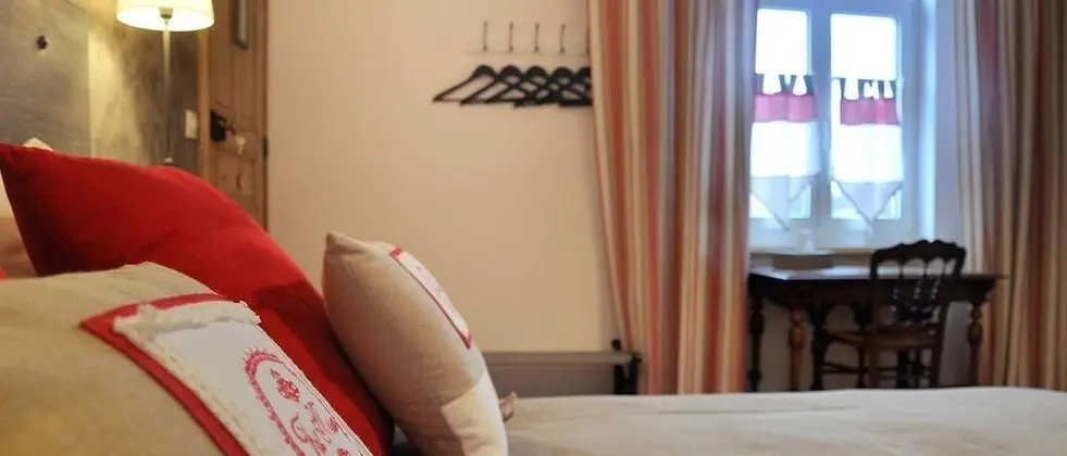 Tek Büyük Yataklı Oda (Romanèche)