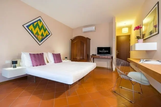 Comfort Tek Büyük Yataklı Oda