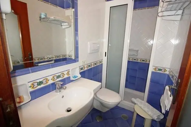 Tek Büyük Yataklı Oda, Teras, Deniz Manzaralı