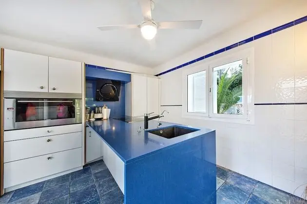 Villa, 6 Yatak Odası, Kişiye Özel Havuzlu, Bahçe Manzaralı