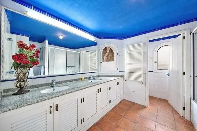 Villa, 6 Yatak Odası, Kişiye Özel Havuzlu, Bahçe Manzaralı