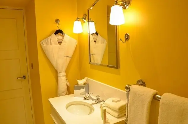 Superior Tek Büyük veya İki Ayrı Yataklı Oda