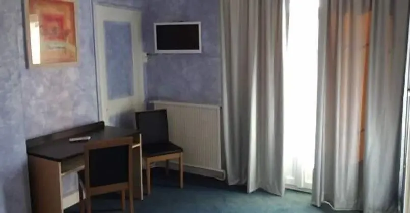 Tek Büyük veya İki Ayrı Yataklı Oda, Banyolu/Duşlu, Şehir Manzaralı