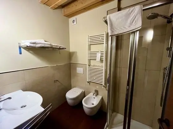 Economy Büyük Yataklı Tek Kişilik Oda