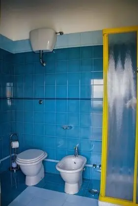 Üç Kişilik Oda, Teras