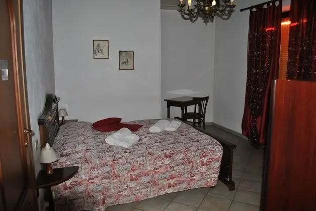 Tek Büyük Yataklı Oda