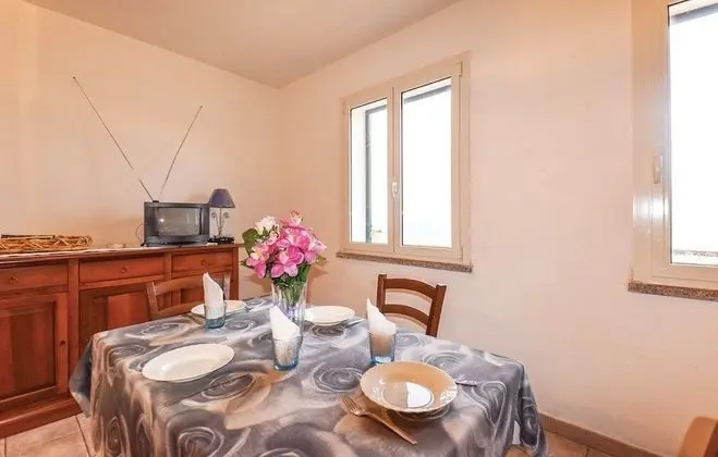 Comfort Apart Daire, Deniz Manzaralı, Denize Sıfır