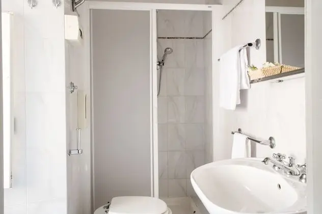 Tek Büyük Yataklı Oda, Balkon