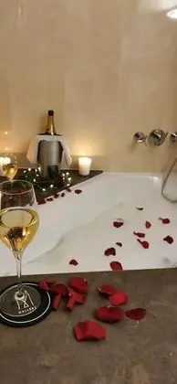 Deluxe Tek Büyük veya İki Ayrı Yataklı Oda, 1 Çift Kişilik veya 2 Tek Kişilik Yatak