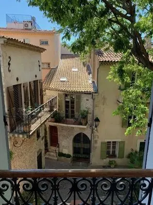 Tek Büyük Yataklı Oda (Chambre Celine)