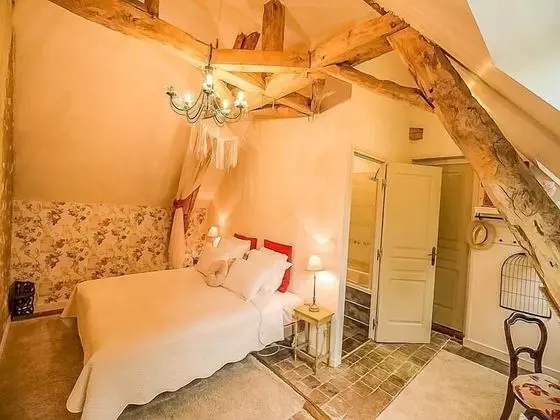 Üç Kişilik Oda (Les Oiseaux)