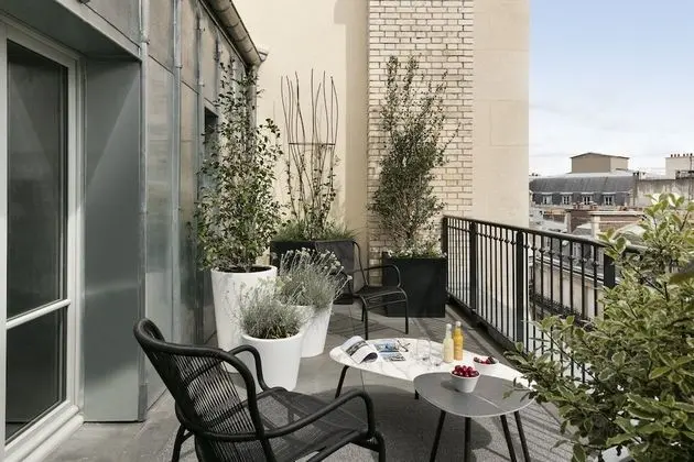Dubleks, Teras (Montmartre)