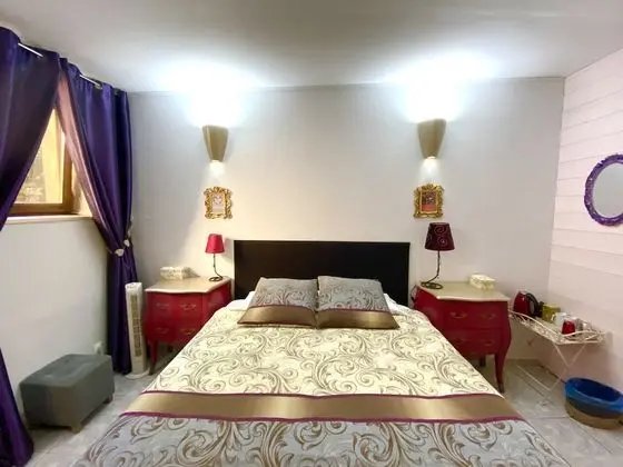 Classic Tek Büyük Yataklı Oda