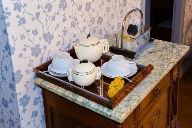 Superior Tek Büyük Yataklı Oda, Özel Banyo, Bahçe Manzaralı