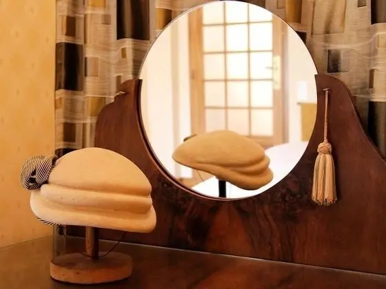 Superior Tek Büyük Yataklı Oda, Özel Banyo, Bahçe Manzaralı (Les Années 30)