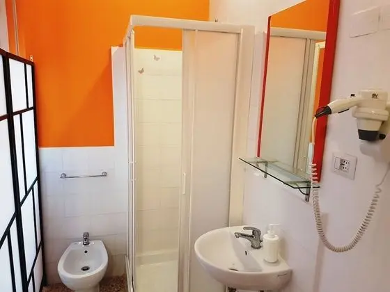 Standard Üç Kişilik Oda, Ortak Banyo, Şehir Manzaralı