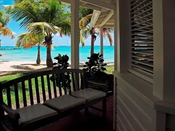 Suit Beach Front