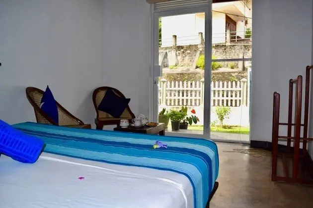 Deluxe Tek Büyük Yataklı Oda, Bahçe Manzaralı