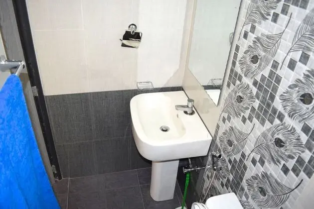 Deluxe Tek Büyük Yataklı Oda, Bahçe Manzaralı