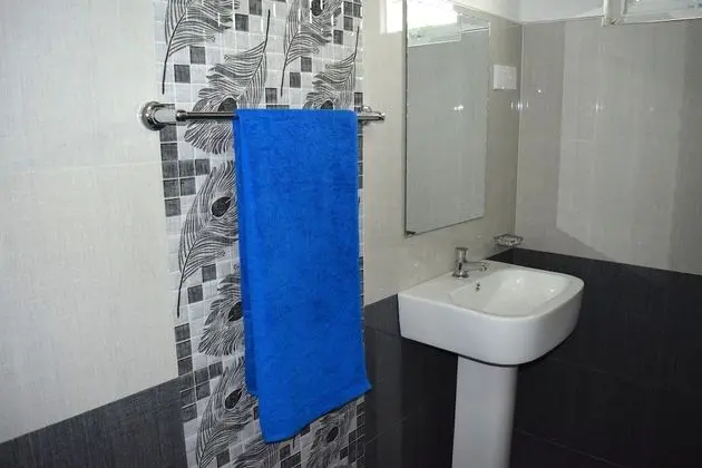 Deluxe Tek Büyük Yataklı Oda, Balkon, Dağ Manzaralı