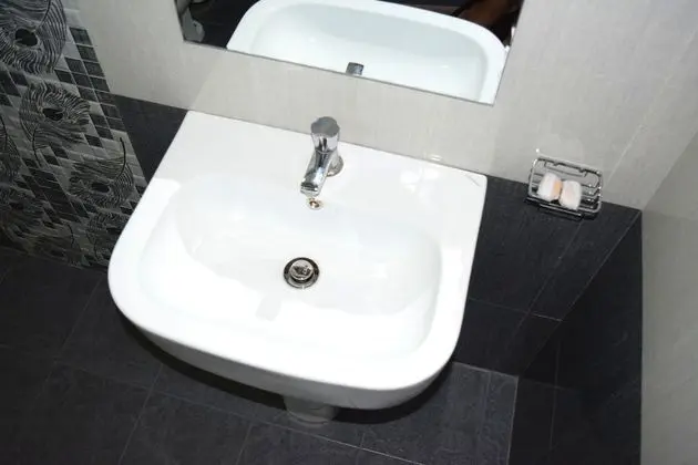 Deluxe Tek Büyük Yataklı Oda, Balkon, Dağ Manzaralı