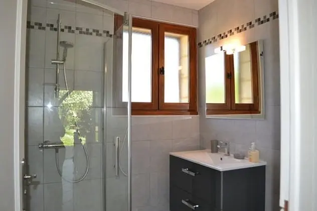 Tek Büyük Yataklı Oda, Sigara İçilmez, Bahçe Manzaralı