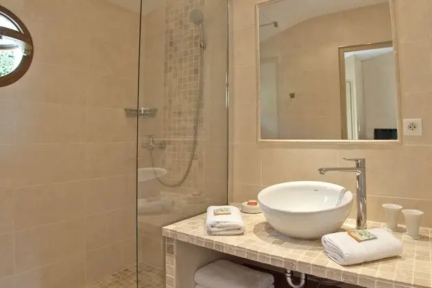 Comfort Tek Büyük Yataklı Oda, Deniz Manzaralı