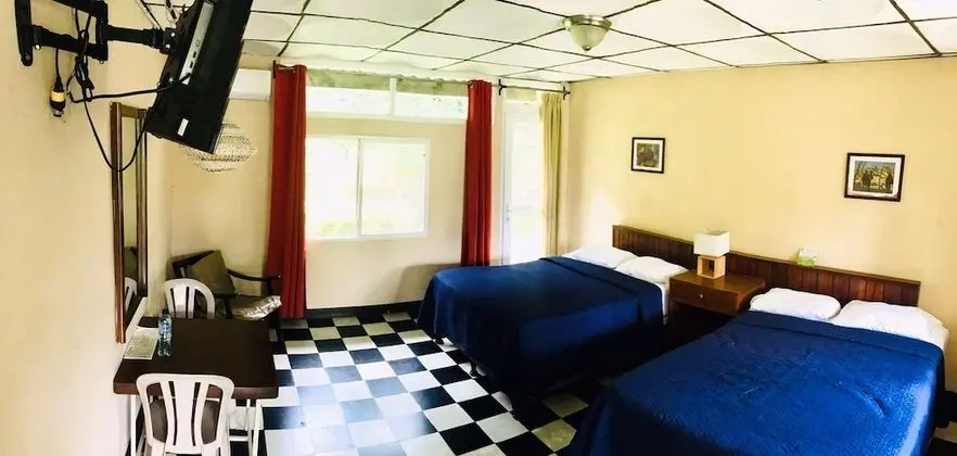 Basic Tek Büyük Yataklı Oda, 2 Çift Kişilik Yatak, Engellilere Uygun, Sigara İçilmez