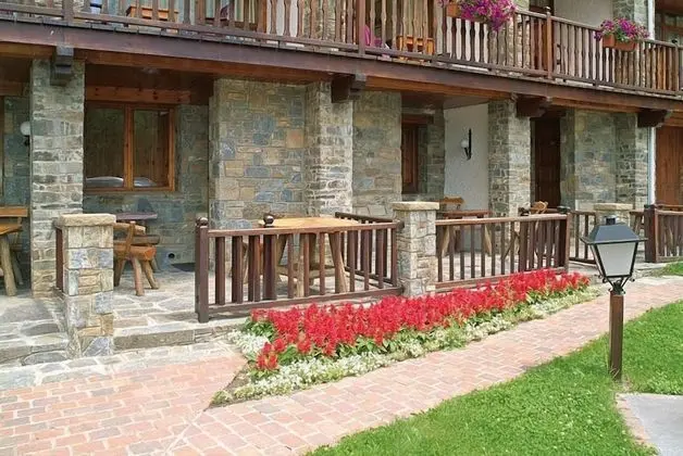 Dört Kişilik Oda, Bahçe Manzaralı