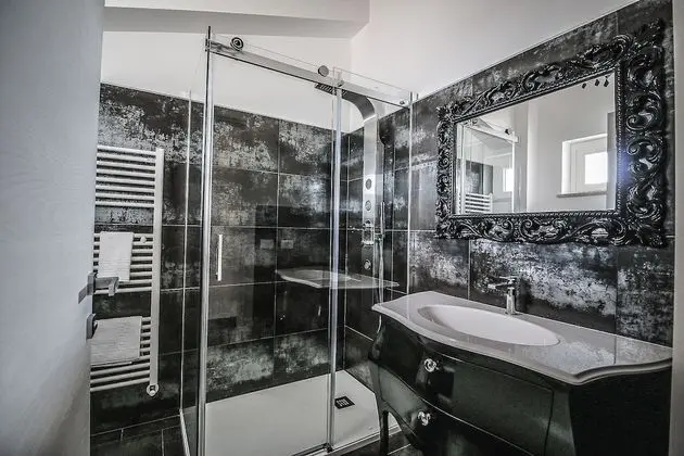 Deluxe Oda, Havuz Manzaralı