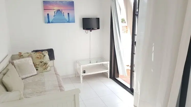 Apart Daire, 1 Çift Kişilik Yatak, Teras, Havuz Kenarı (Apartment 5 with private terrace)