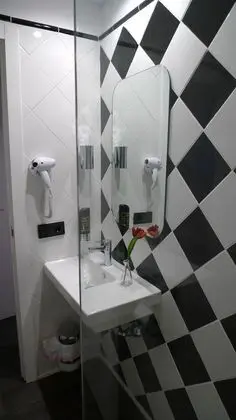 Standard İki Ayrı Yataklı Oda, Havuz Manzaralı
