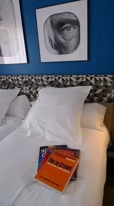 Tek Kişilik Oda, Havuz Manzaralı