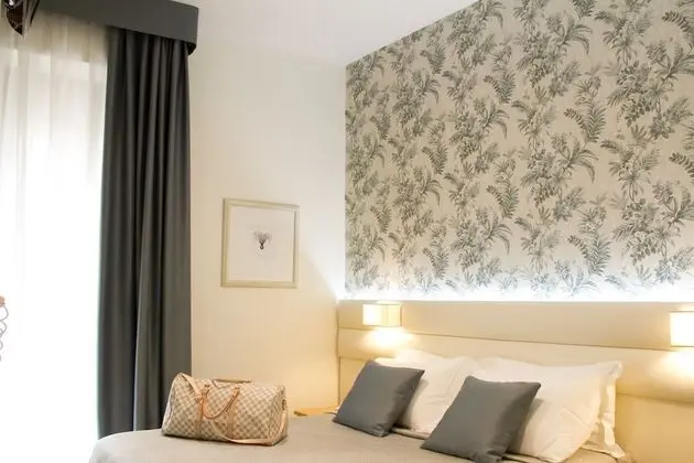 Tek Büyük veya İki Ayrı Yataklı Oda, Balkon