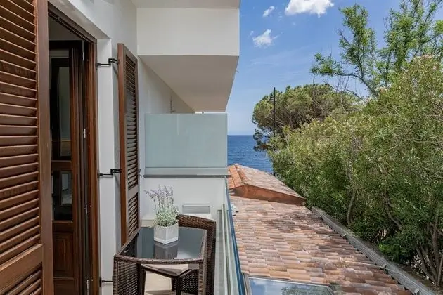 Comfort Oda, Balkon, Kısmi Deniz Manzaralı