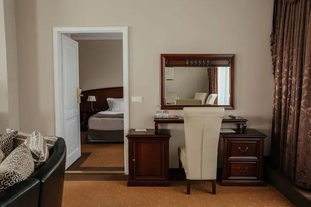 Suite in Mansion house