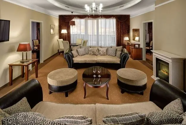 Suite in Mansion house