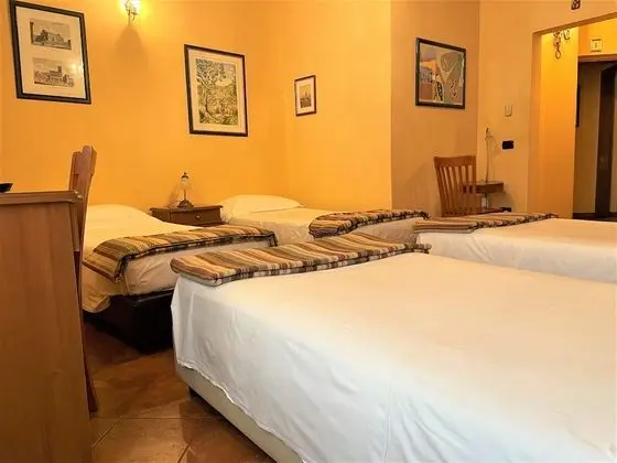 Standard Dört Kişilik Oda