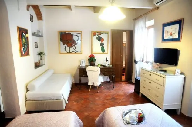 Standard Üç Kişilik Oda