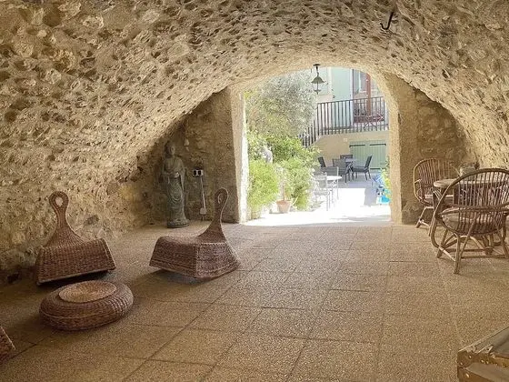Honeymoon Tek Büyük Yataklı Oda