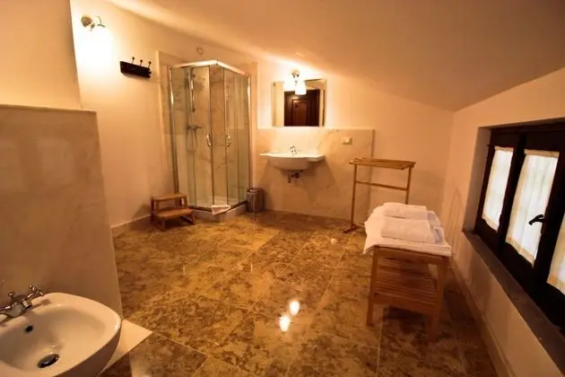 Tek Büyük veya İki Ayrı Yataklı Oda