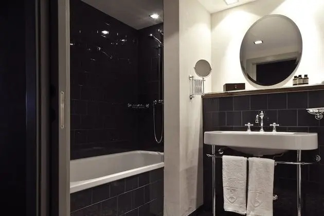 Superior Tek Büyük veya İki Ayrı Yataklı Oda, Balkon, Dağ Manzaralı