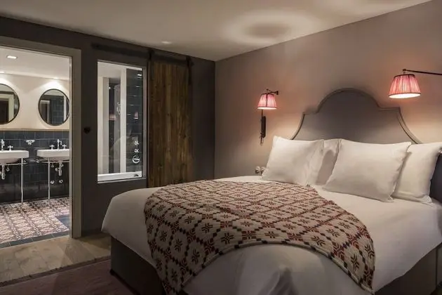 Tek Büyük Yataklı Oda, Balkon ( Élégance)