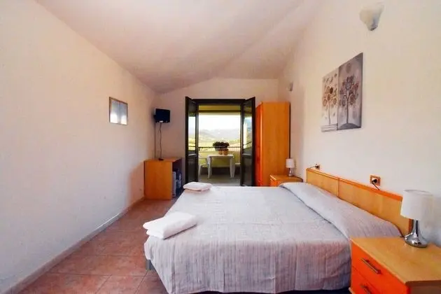 Standard Tek Büyük veya İki Ayrı Yataklı Oda