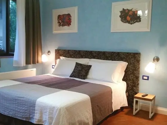 Superior Üç Kişilik Oda, 1 Yatak Odası, Banyolu/Duşlu, Bahçe Manzaralı