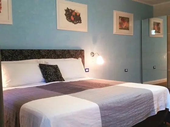 Superior Üç Kişilik Oda, 1 Yatak Odası, Banyolu/Duşlu, Bahçe Manzaralı