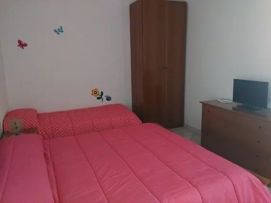 Üç Kişilik Oda, Birden Çok Yatak, Ortak Banyo, Avlu Manzaralı