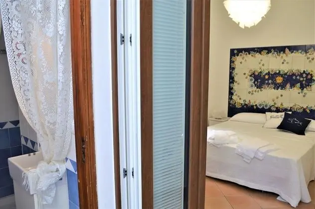 Standard Tek Büyük Yataklı Oda, Bahçe Manzaralı
