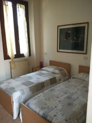 İki Ayrı Yataklı Oda, 2 Tek Kişilik Yatak