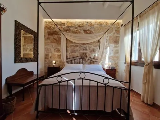 Tek Büyük Yataklı Oda (Romantica)